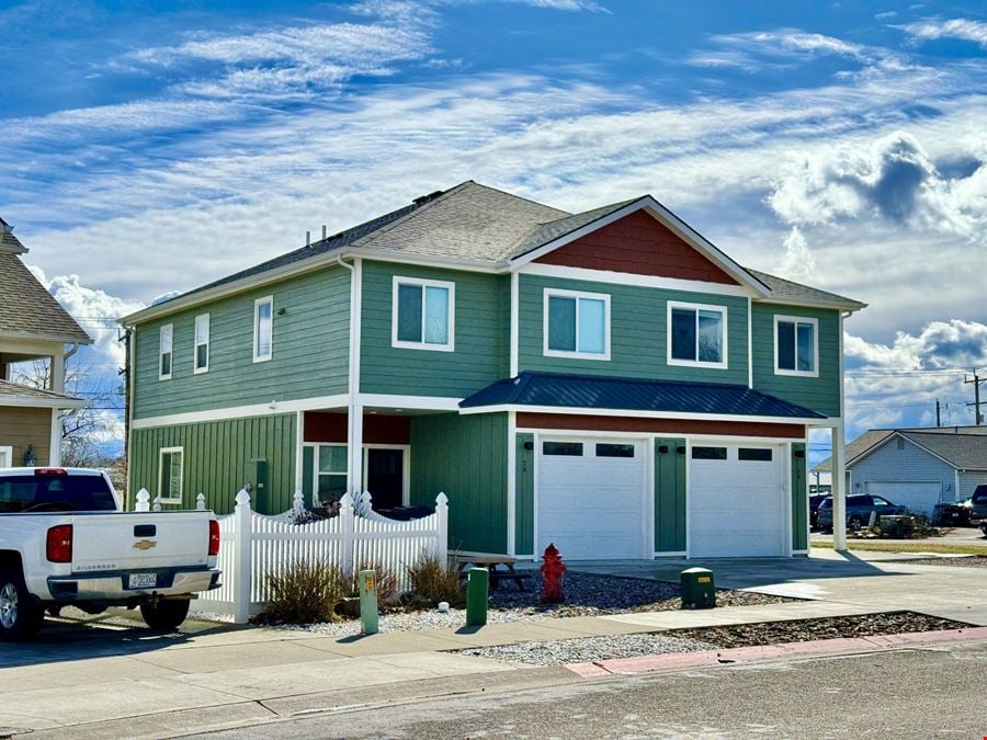Duplex - 7 Muskrat Dr