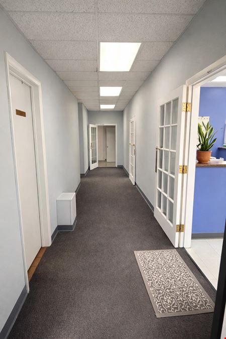 11704-11718 Lackland Industrial Dr