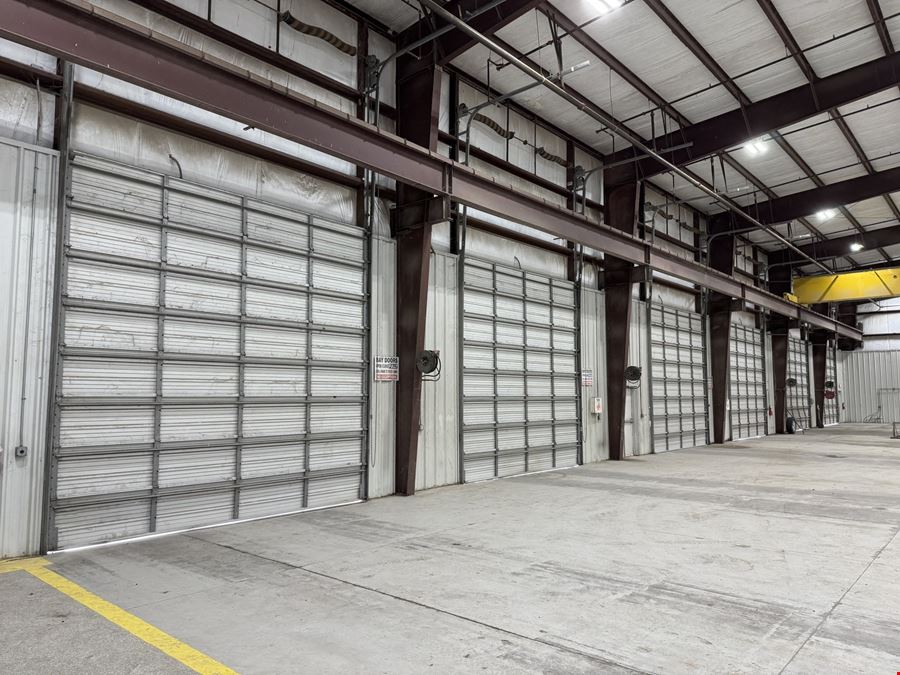 Industrial Office Warehouse with Yard for Sublease