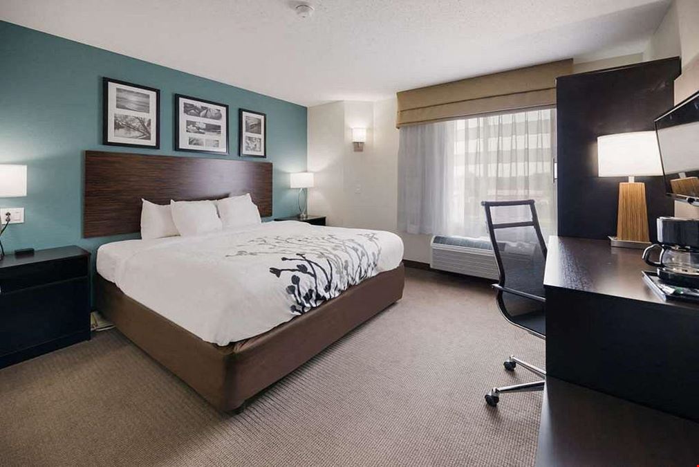 Sleep Inn & Suites - Port Clinton, OH