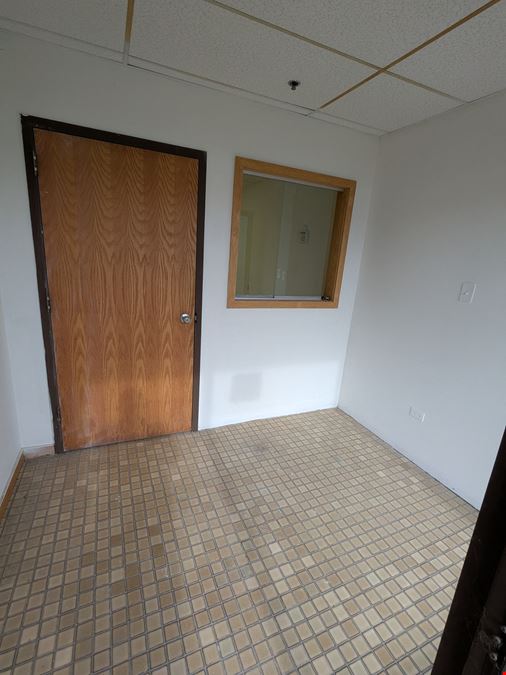 17524 E. Carriageway