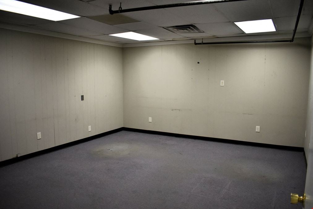 3045 Mobile Hwy. - Office Warehouse