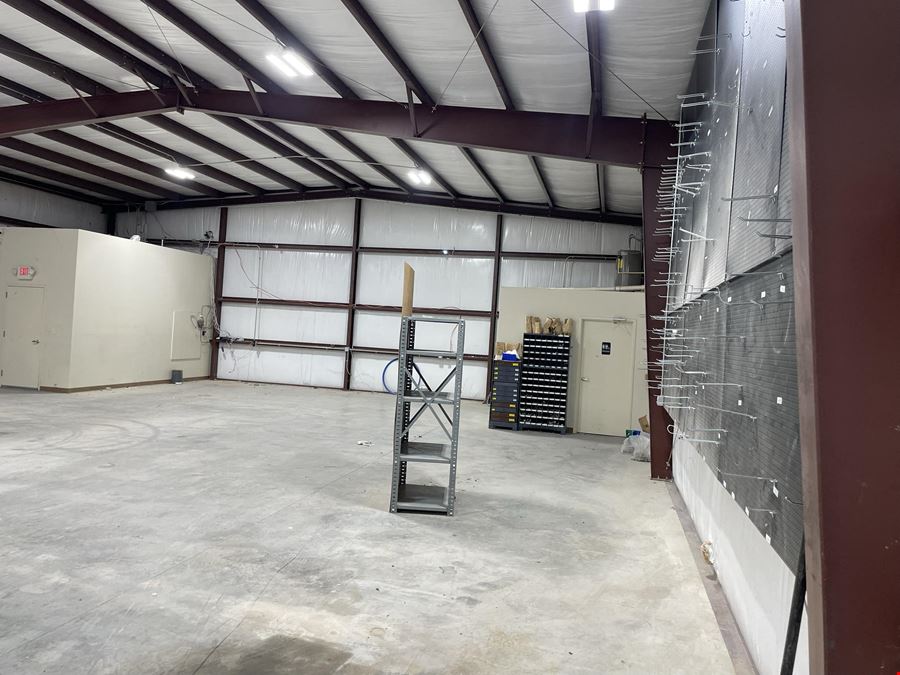 5,000 +/- SF Industrial on 3.00 AC