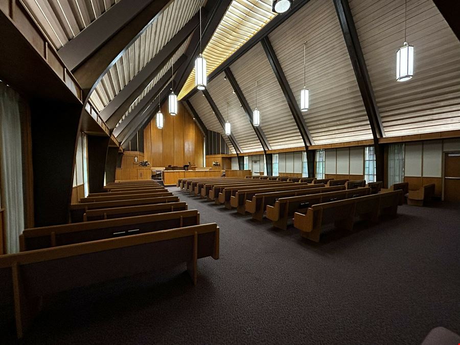 5520 Topeka Drive