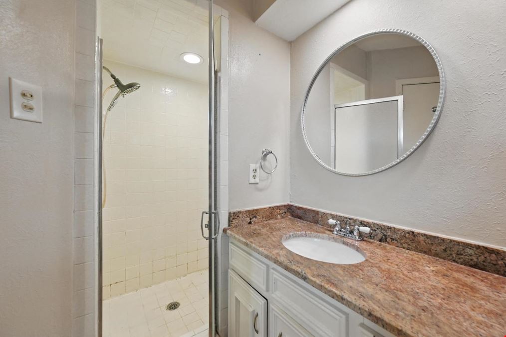 4,079 Flex Space for Lease