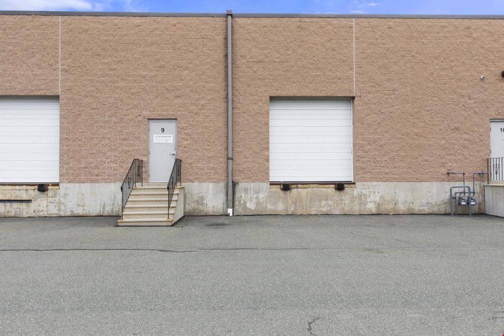 Industrial flex Space for Lease in Newburyport Seacoast Business Park