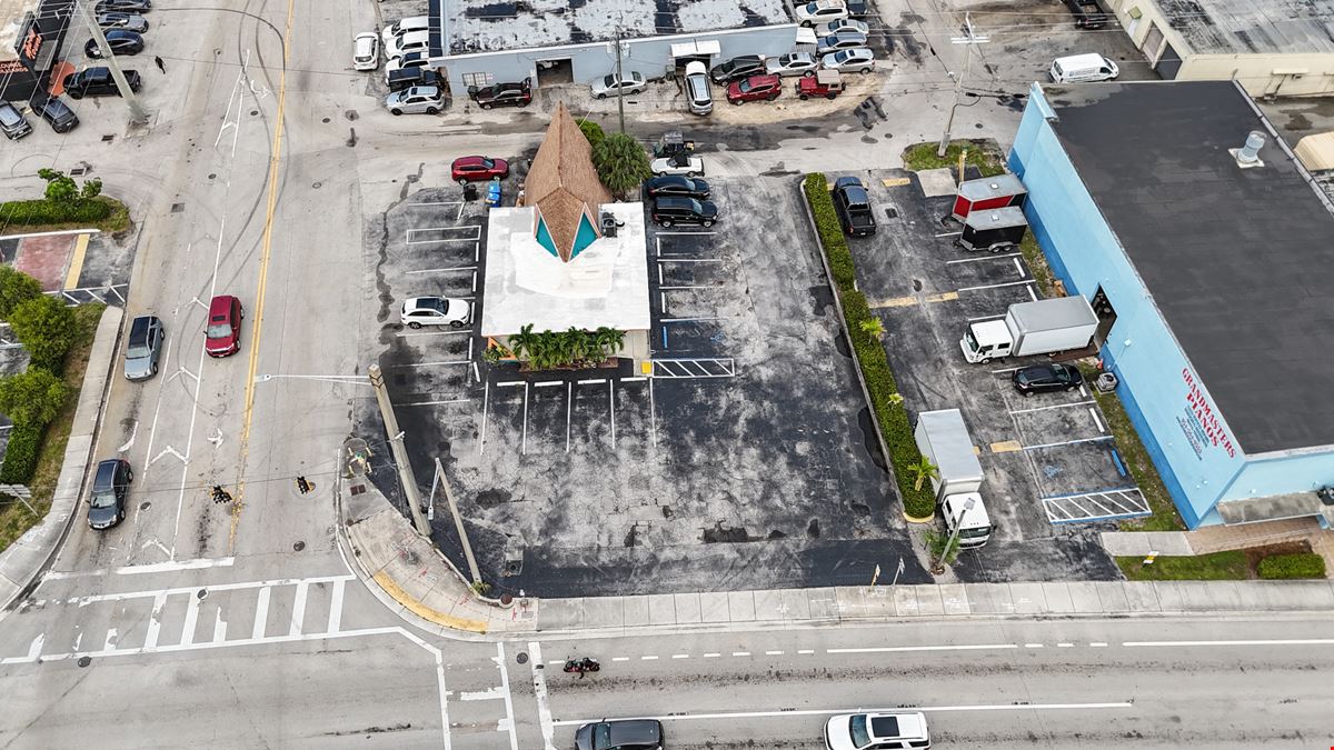 4390 N Dixie Hwy