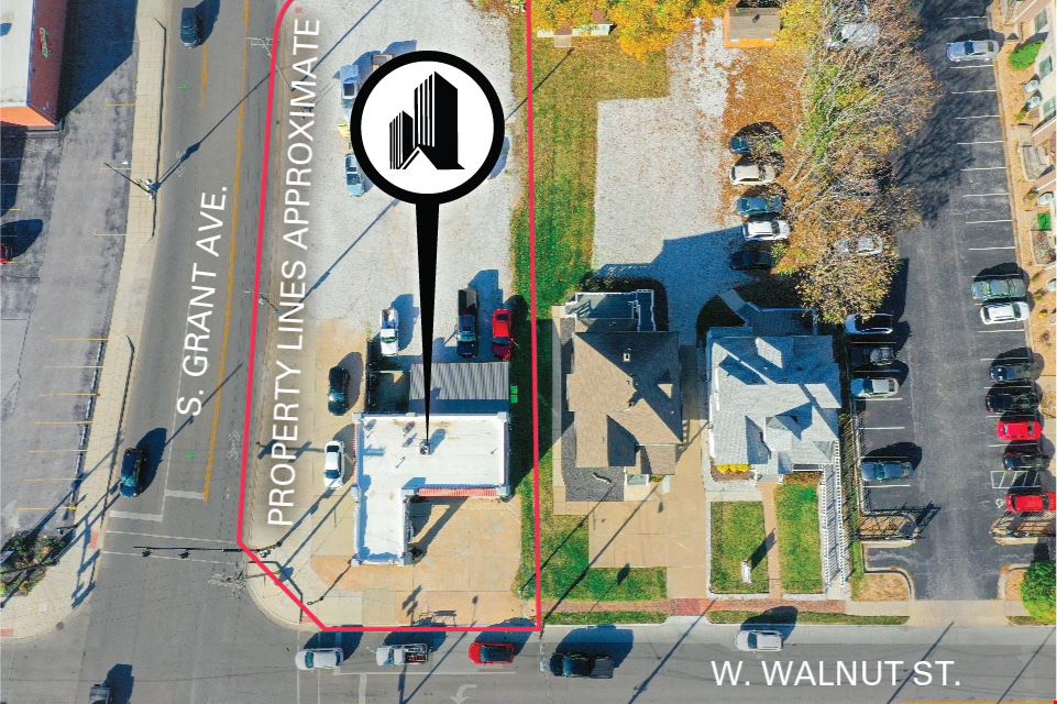1,096 SF Retail Building For Sale GAP A on Grant & Walnut