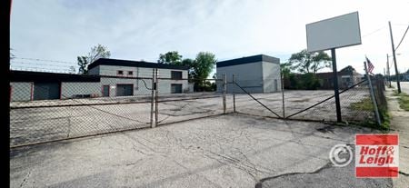 Preview of Industrial space for Rent at 1050 Triplett Blvd