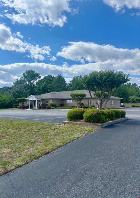 Commercial Office Building in Clinton, North Carolina