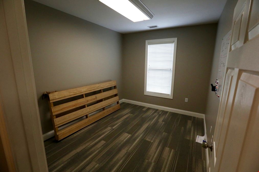 Modern, ground floor office suite