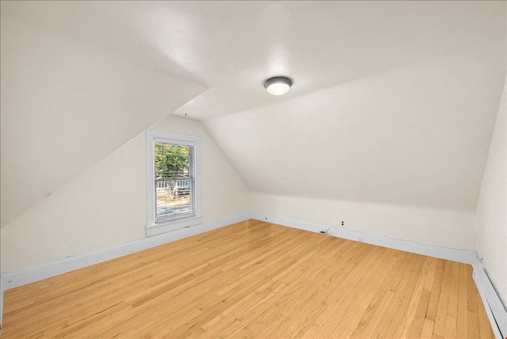 322 Hamilton 