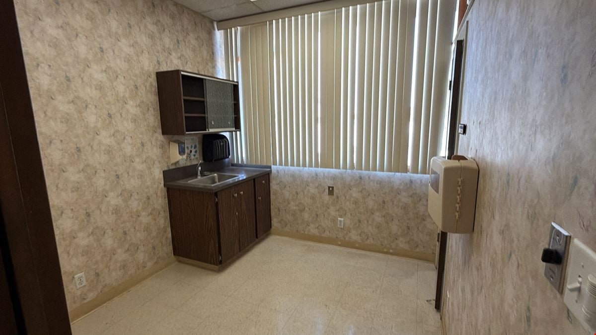 Linacacia Professional Center