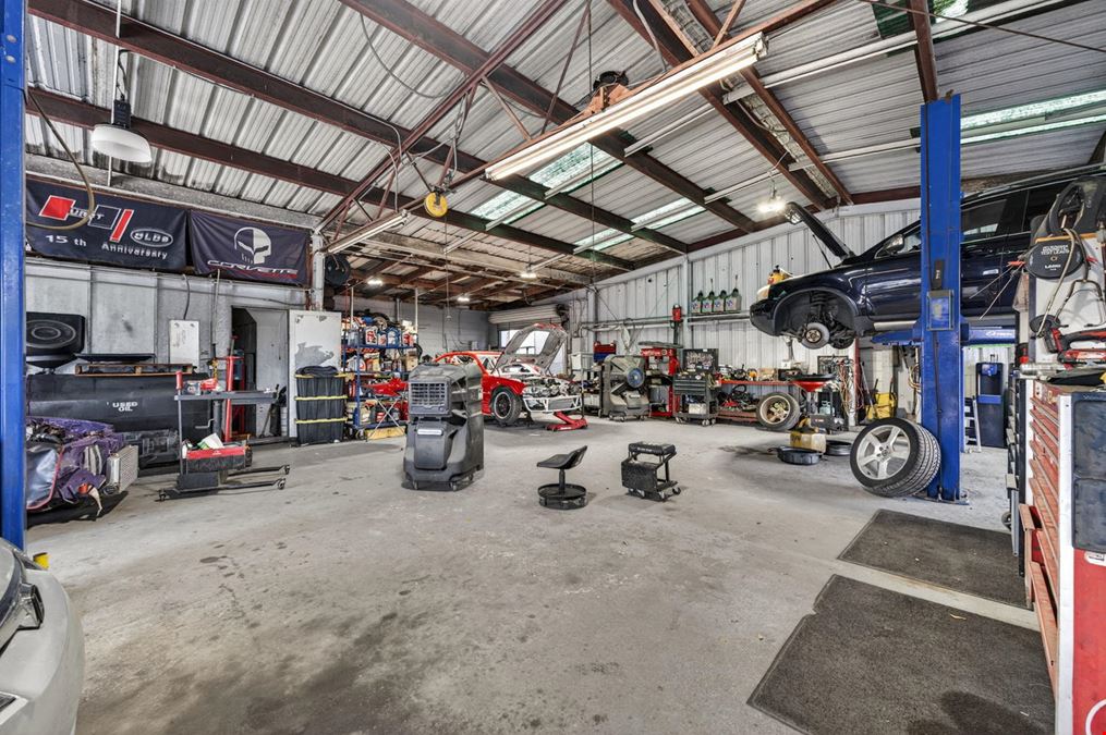 Auto Repair and Retail For Sale or Lease