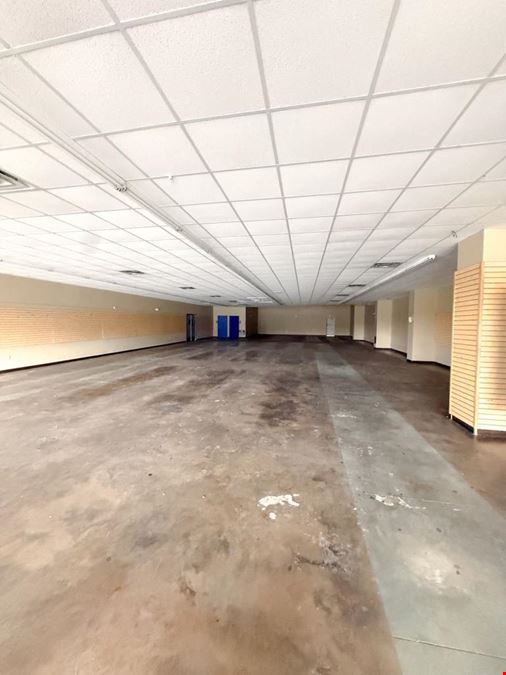 Retail Warehouse for Sale or Lease