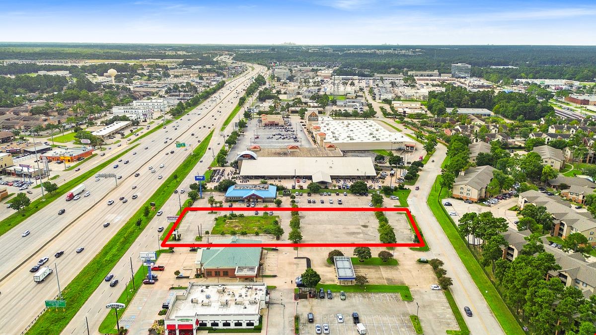 Retail-Ready 1.54 Acres on I-45 – High-Exposure Vacant Pad Site, Former Gino’s Pizza Location