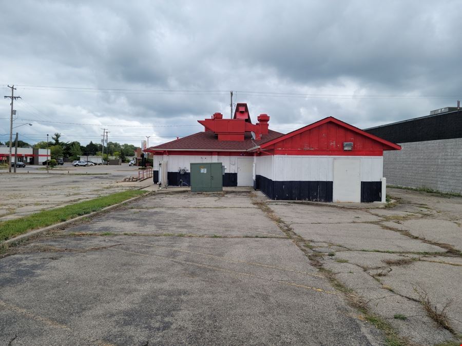 Flint - Freestanding Retail/Restaurant/Gas Station Redevelopment Opportunity