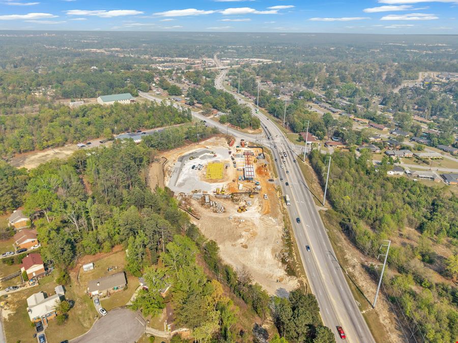 Ground Lease Outparcel Next To Parker's Kitchen