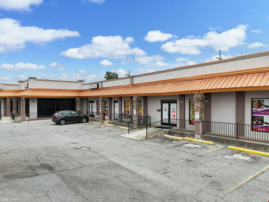 Value-Add Strip Center on Williams Blvd