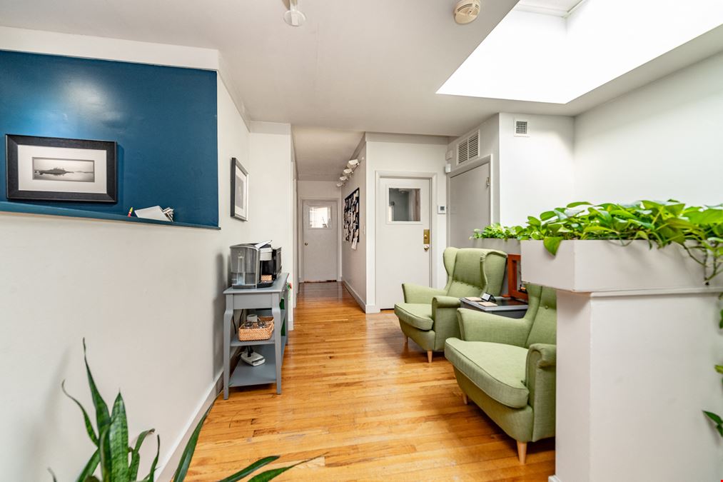 297 Newbury Street