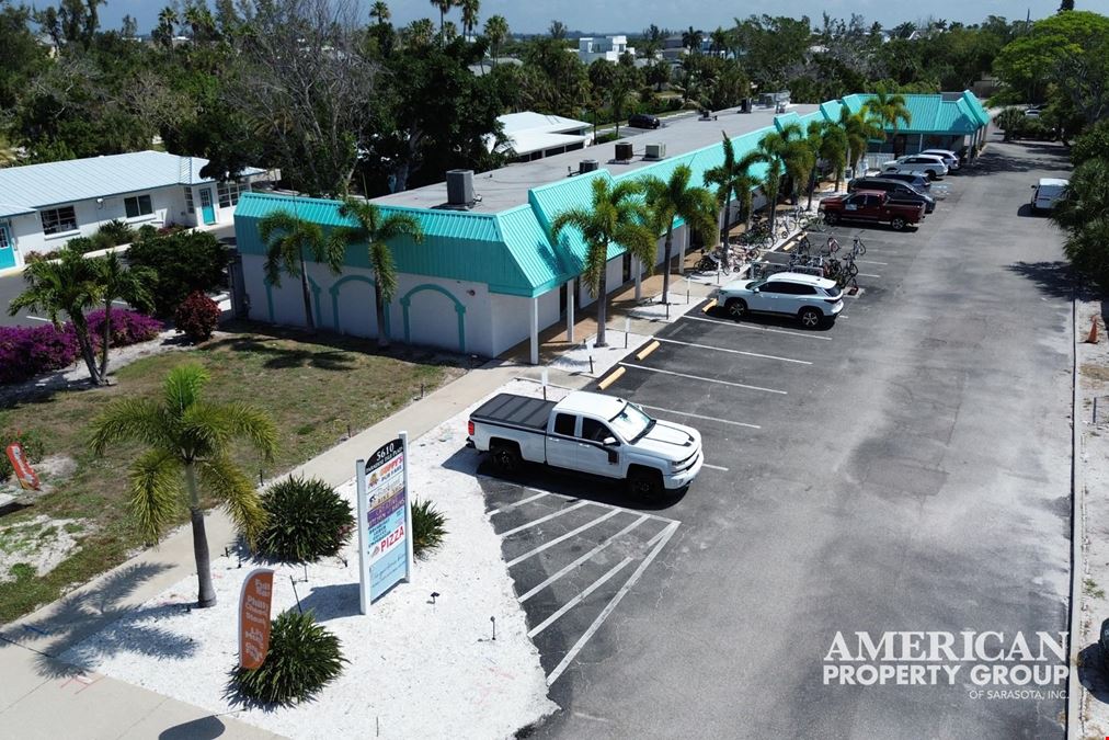 Paradise Isle Plaza on Longboat Key