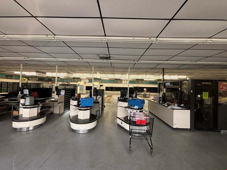 Former Grocery | South Leon County