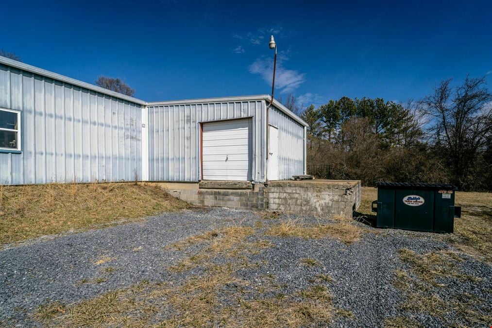 LARGE WAREHOUSE AVAILABLE IN GREAT LOCATION