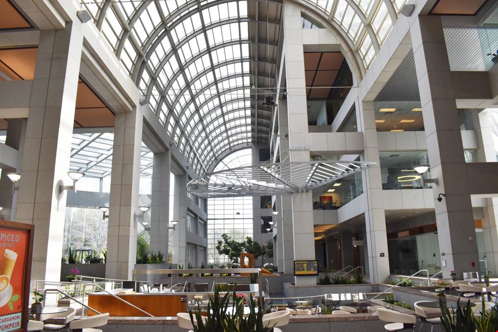 Colonnade III | Sublease 53,164 SF