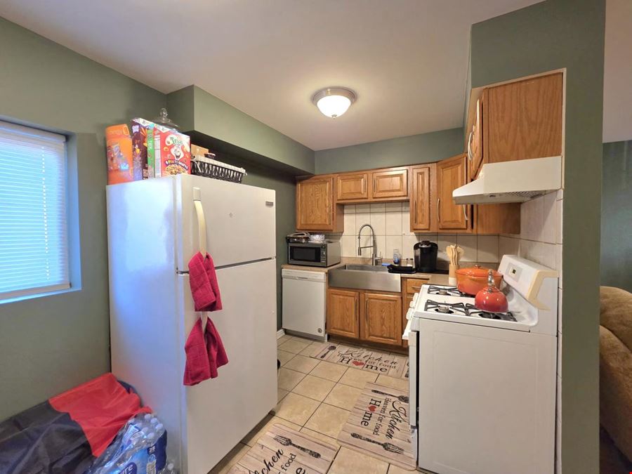 7815 S Kedzie Ave, Chicago, IL