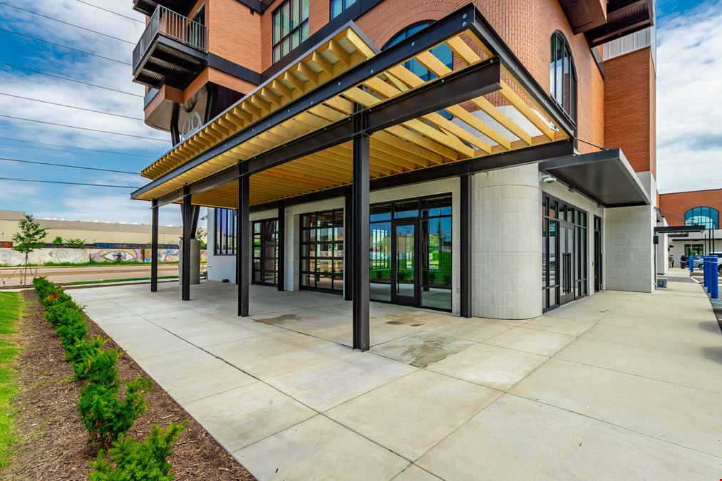 1620 Riverfront Parkway