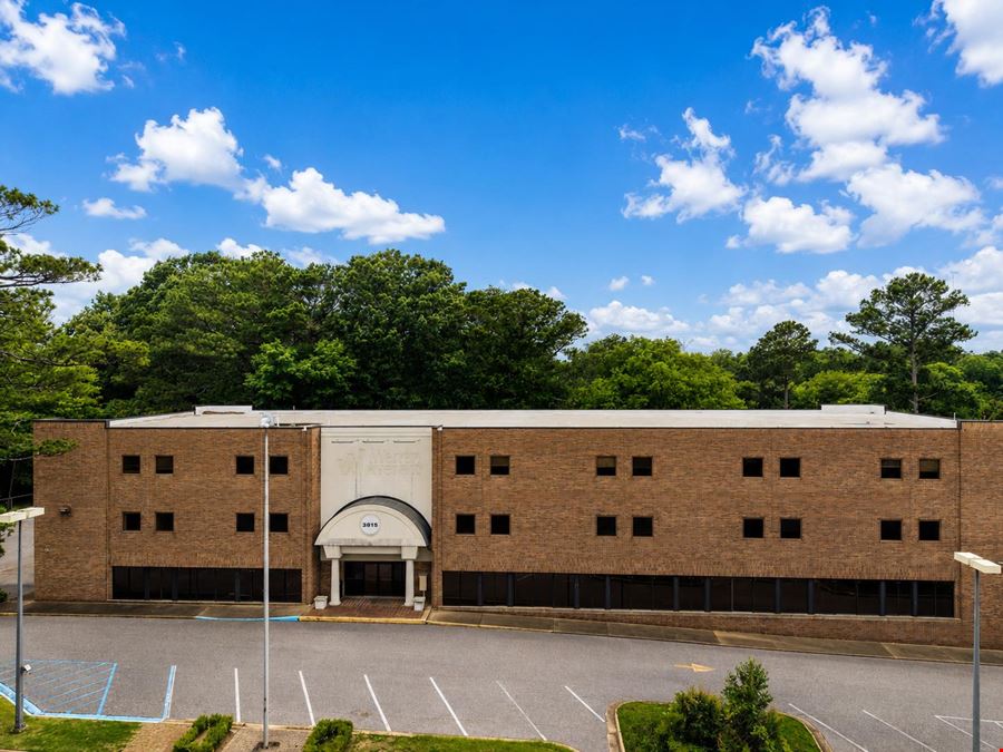 3815 Interstate Ct