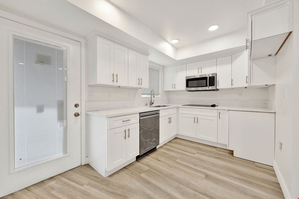 103 N Catalina Ave
