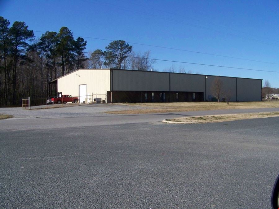 INDUSTRIAL MANUFACTURING & DISTRIBUTION FACILITY