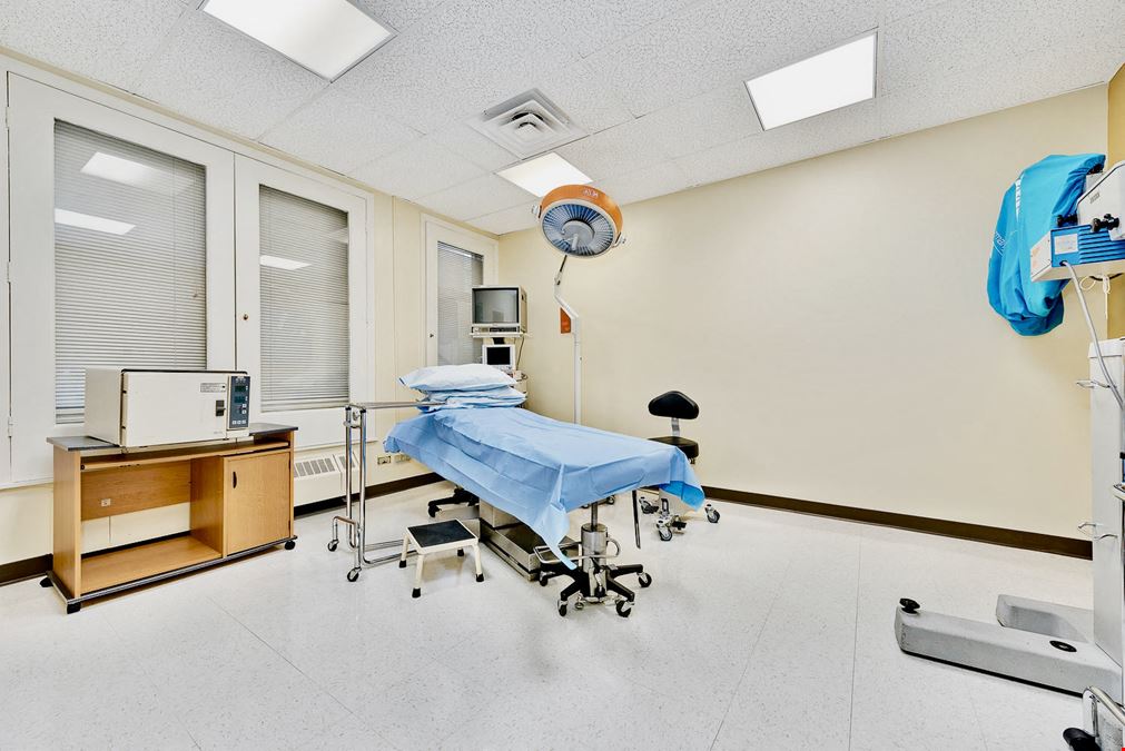 111 N Wabash Ave, Unit 1210, Chicago, IL