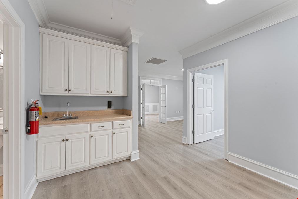 3950 Cobb Pkwy NW