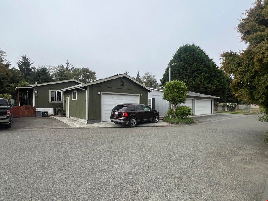 2580 Central Ave