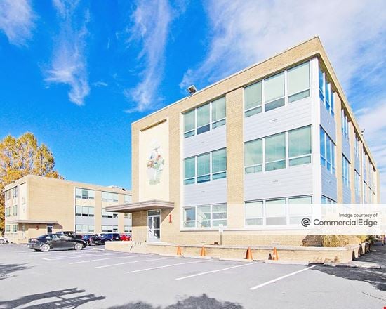 Preview of Office space for Rent at 2001 North Front Street