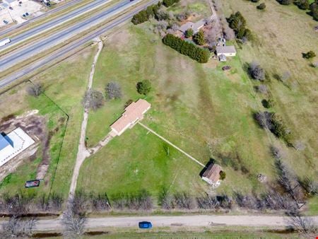 Preview of commercial space at 3263 Interstate 30