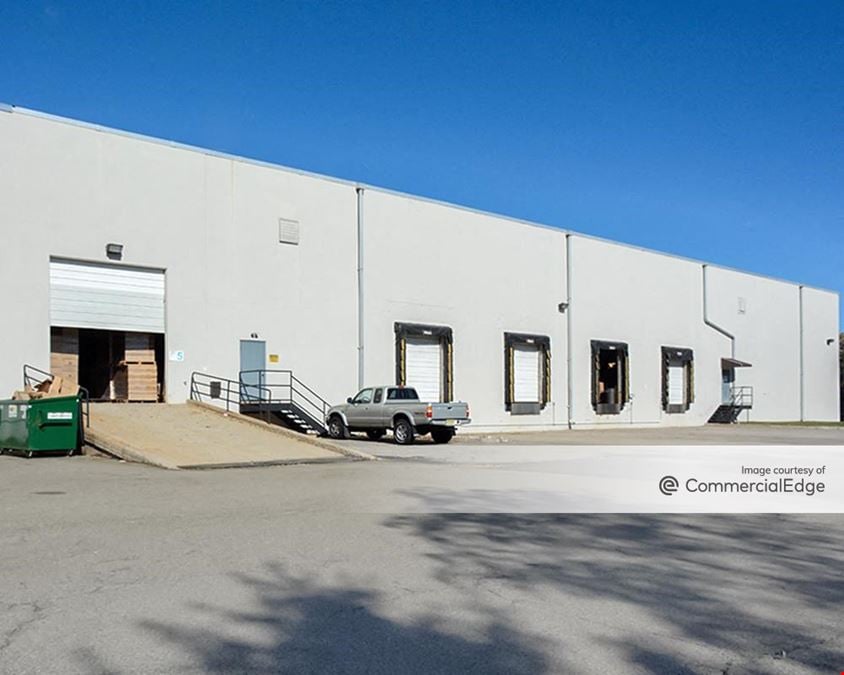 Fox Hill Industrial Park - 71-91 Walsh Drive
