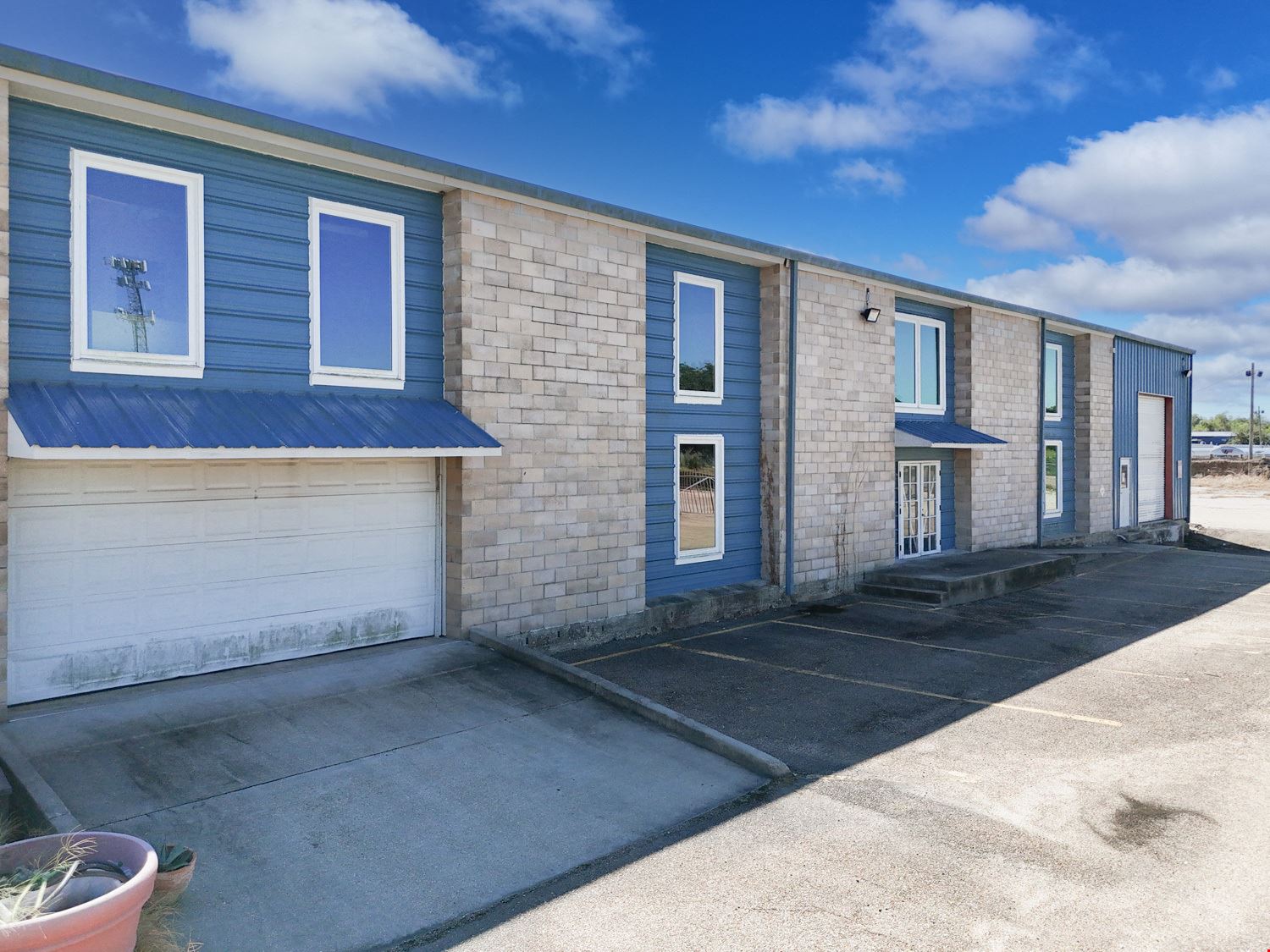 Sublease: Warehouse and Climate-Controlled Storage Near NASA Michoud