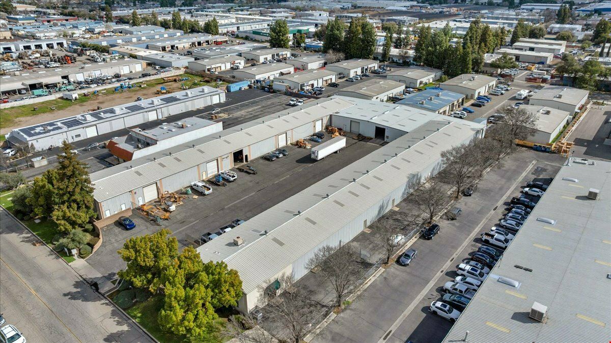 (2) Move-In Ready Office/Warehouse Spaces Near Airport