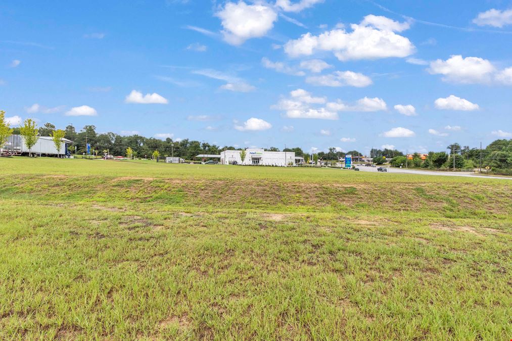 1.28 Acre Pad Ready Site | Parker's Kitchen Residual
