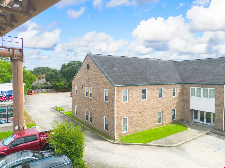 Multi-Tenant Office Investment on Sherwood Forest Boulevard
