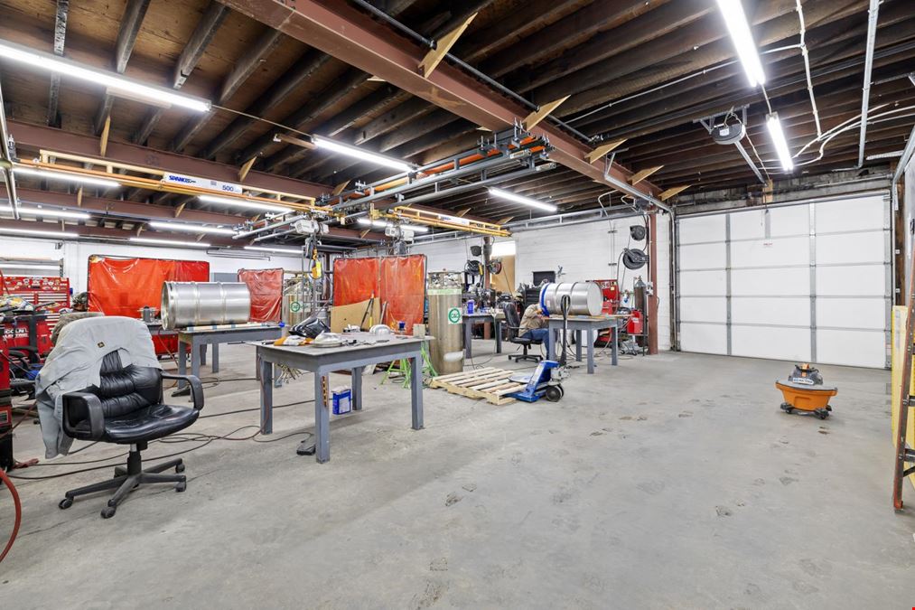 Office/Warehouse on Dodds Ave