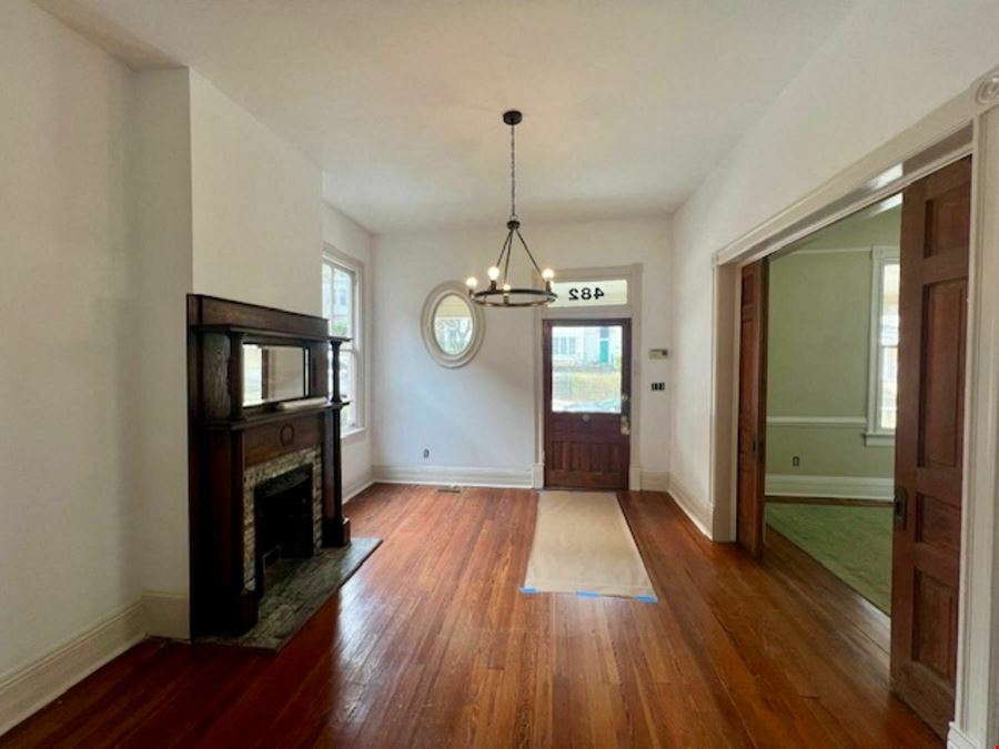 482 New St