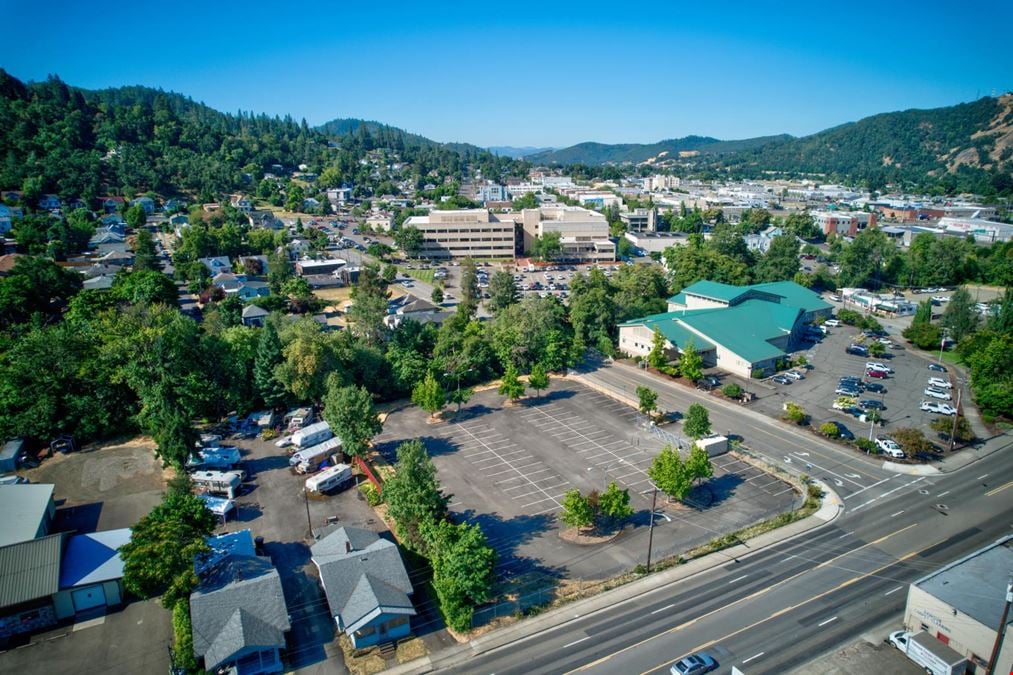 0 Ne Diamond Lake Blvd , Roseburg, OR 97470