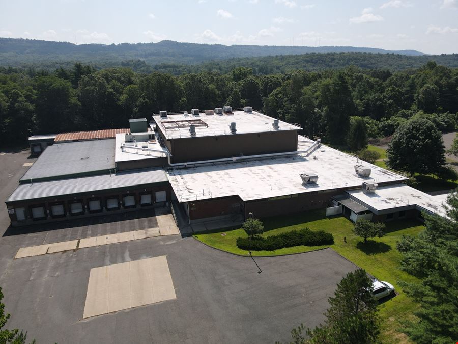 41,235 SF & 30,900 SF Industrial Spaces for Lease