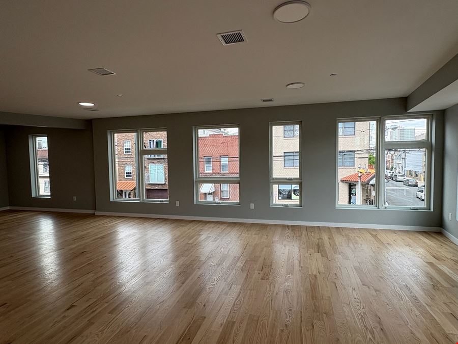 76 Pacific St, Newark