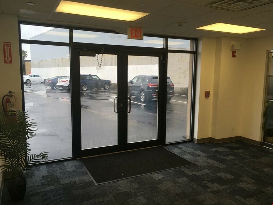 Suites Available / Oceanside Business Center