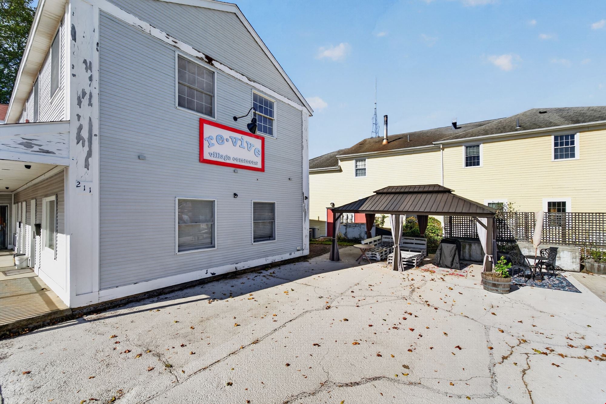 211 Main Street